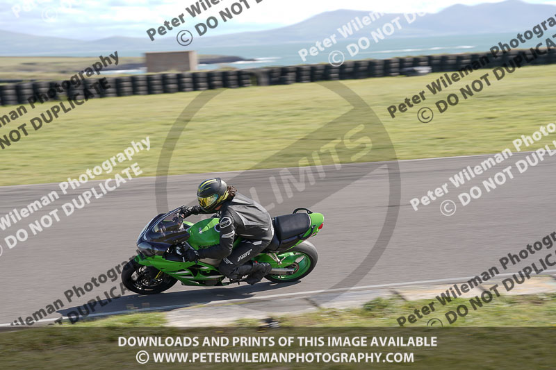 anglesey no limits trackday;anglesey photographs;anglesey trackday photographs;enduro digital images;event digital images;eventdigitalimages;no limits trackdays;peter wileman photography;racing digital images;trac mon;trackday digital images;trackday photos;ty croes